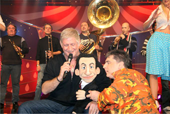 Christian Gabriel, ventriloque, est l'invité permanent du Plus Grand Cabaret du Monde de Patrick Sébastien Christian Gabriel, ventriloque, est l'invité permanent du Plus Grand Cabaret du Monde de Patrick Sébastien